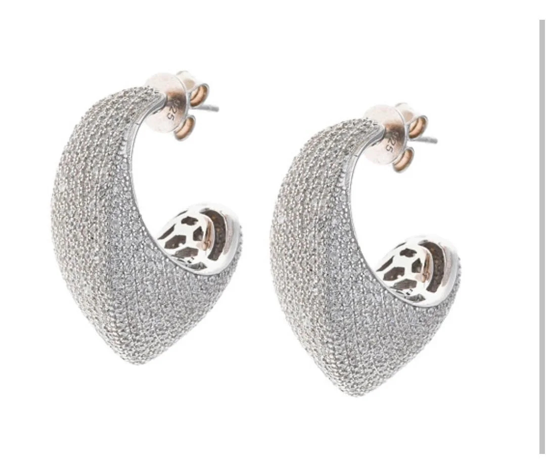 Pendientes Salvatore de plata con diseño curvo texturizado