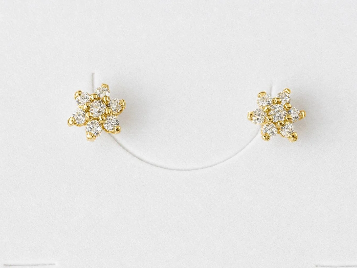 Pendientes flor en oro 18K con piedras blancas